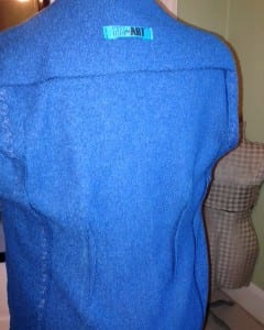 Back contour darts in blue wool sweater jacket