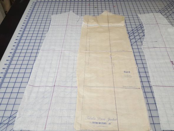 Dressmaking pattern paper, neutral or with a grid